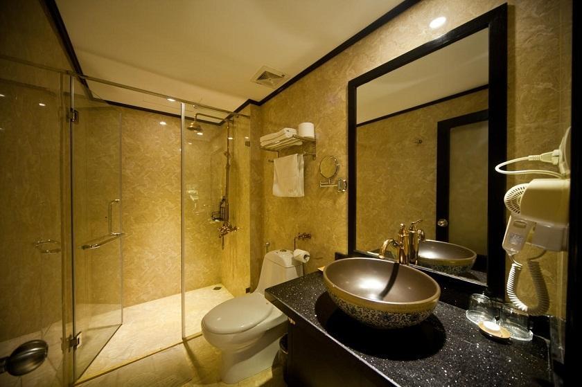 Huyen Chau Hotel Hanoï Extérieur photo