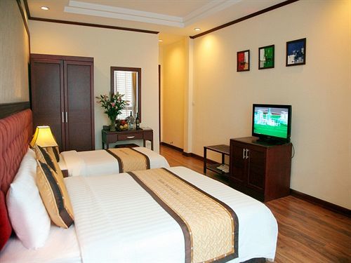 Huyen Chau Hotel Hanoï Extérieur photo